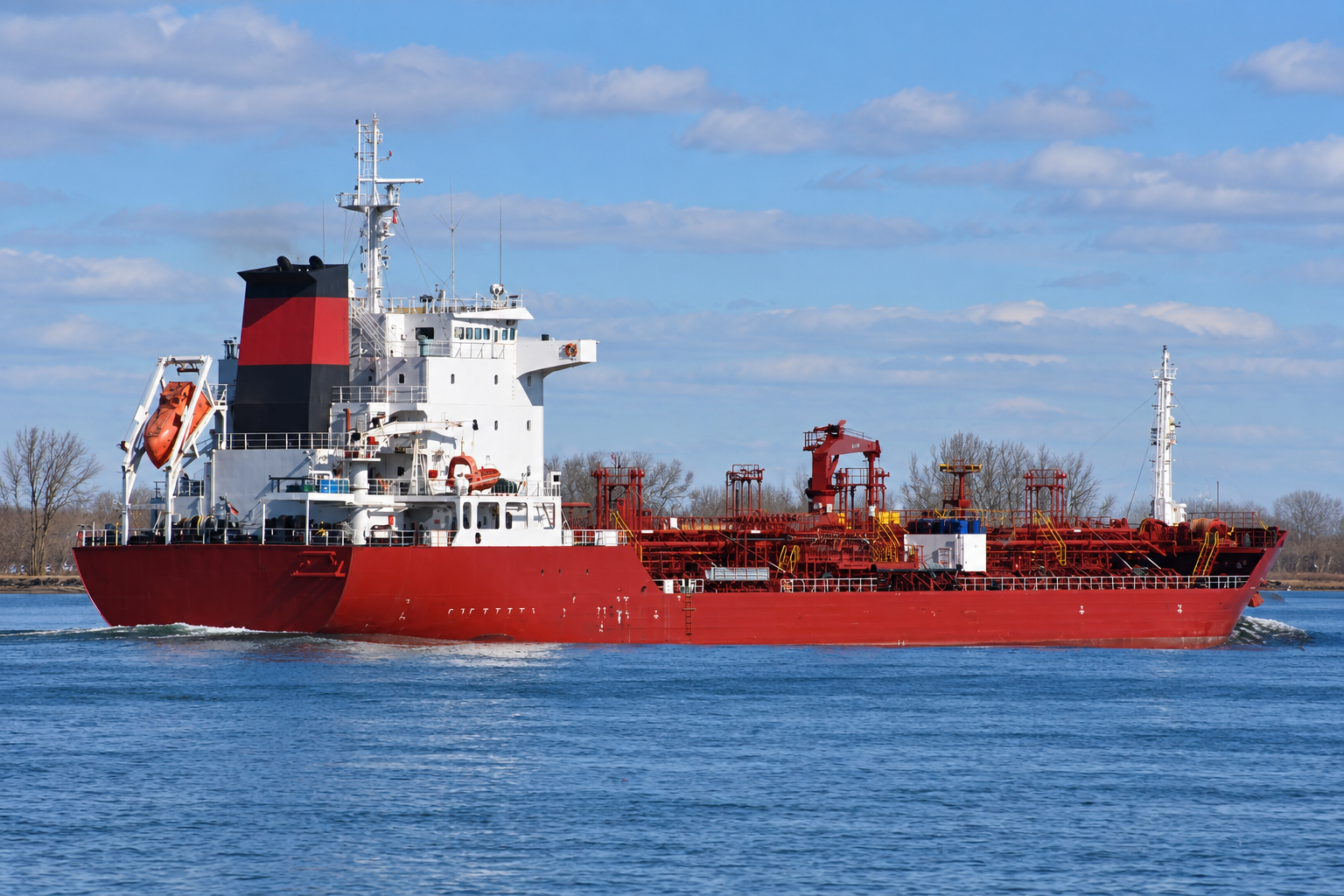 13,100 DWT Oil/Chemical Tanker - 1