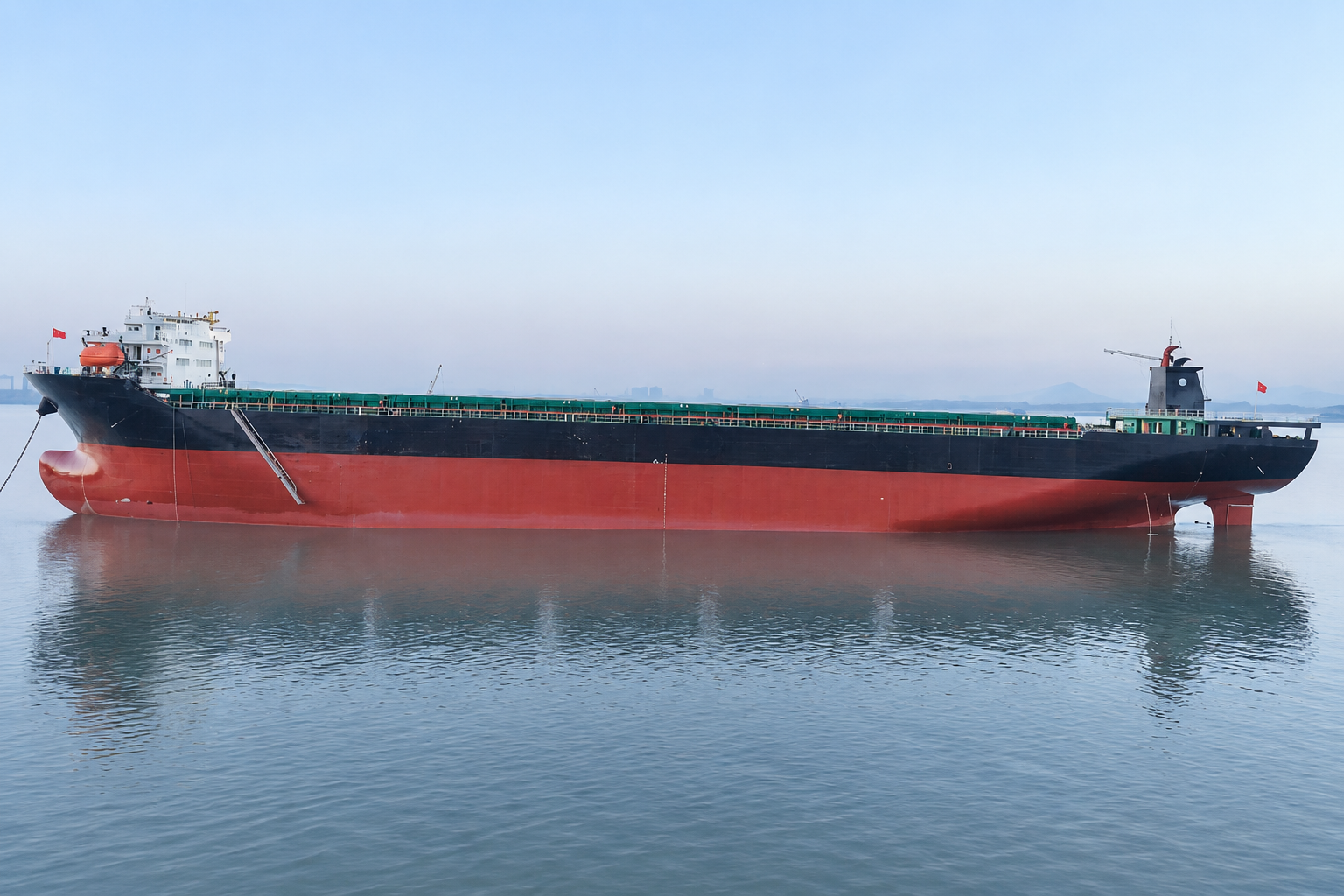 25,300 DWT 1366 TEU Container Ship - 1