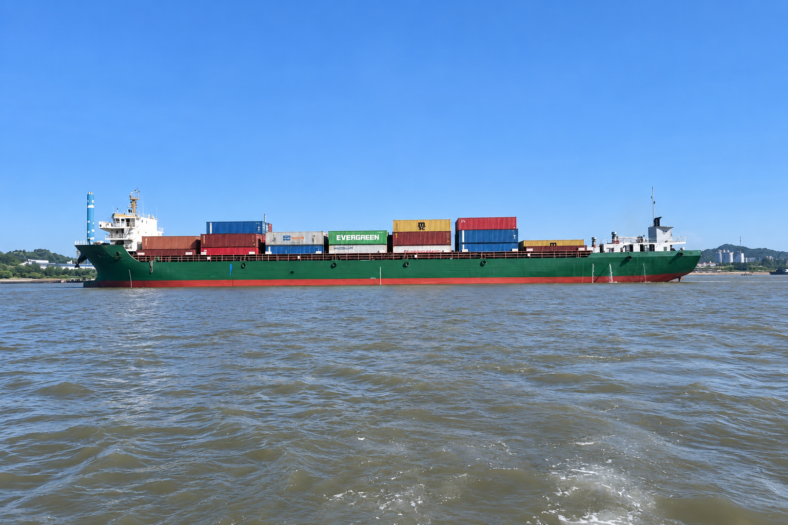 9,650 DWT 760 TEU Container Ship - 1