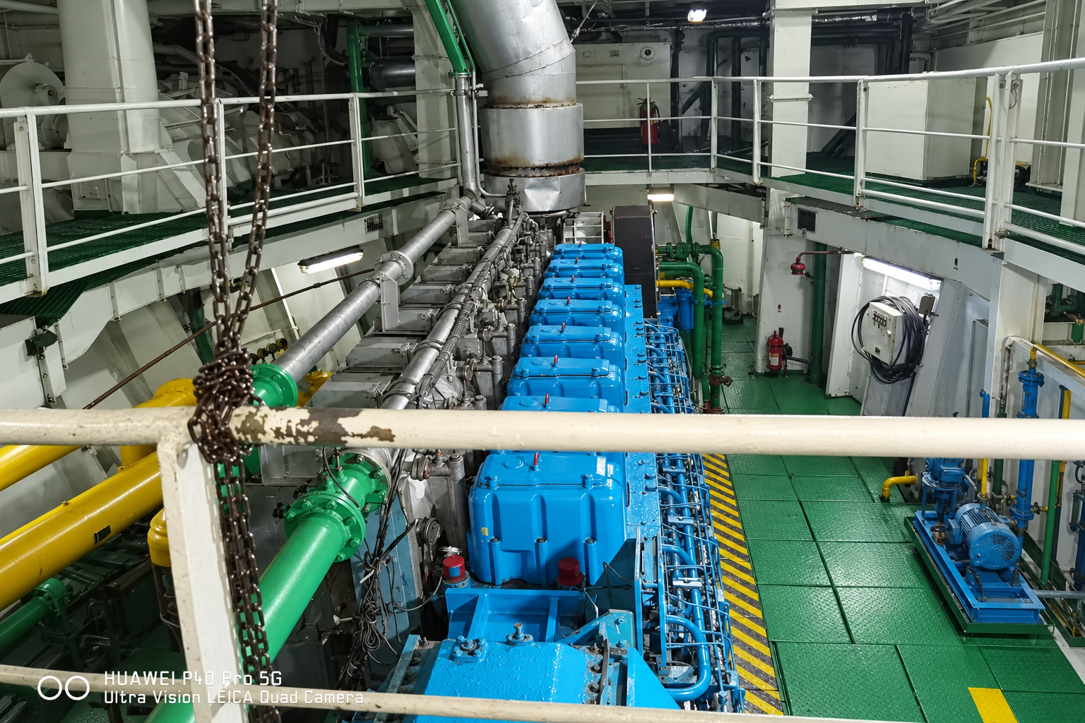 12,600 DWT Oil/Chemical Tanker - 2