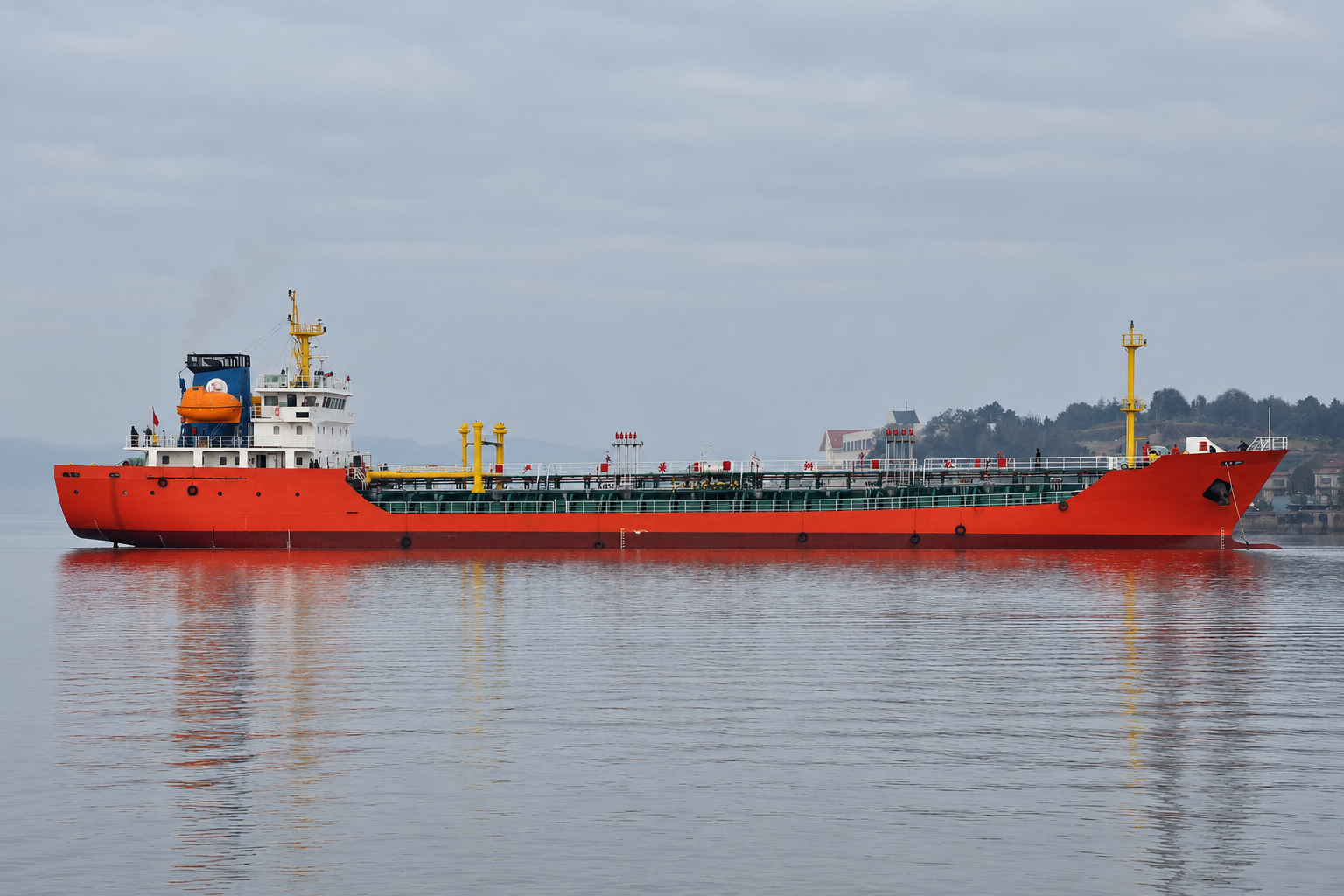 3,100 DWT Oil/Chemical Tanker - 1