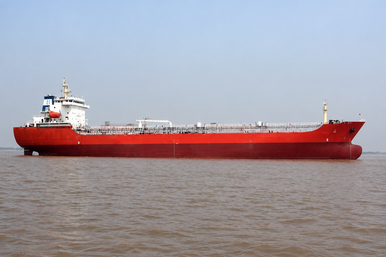 17,188 DWT Oil/Chemical Tanker - 1