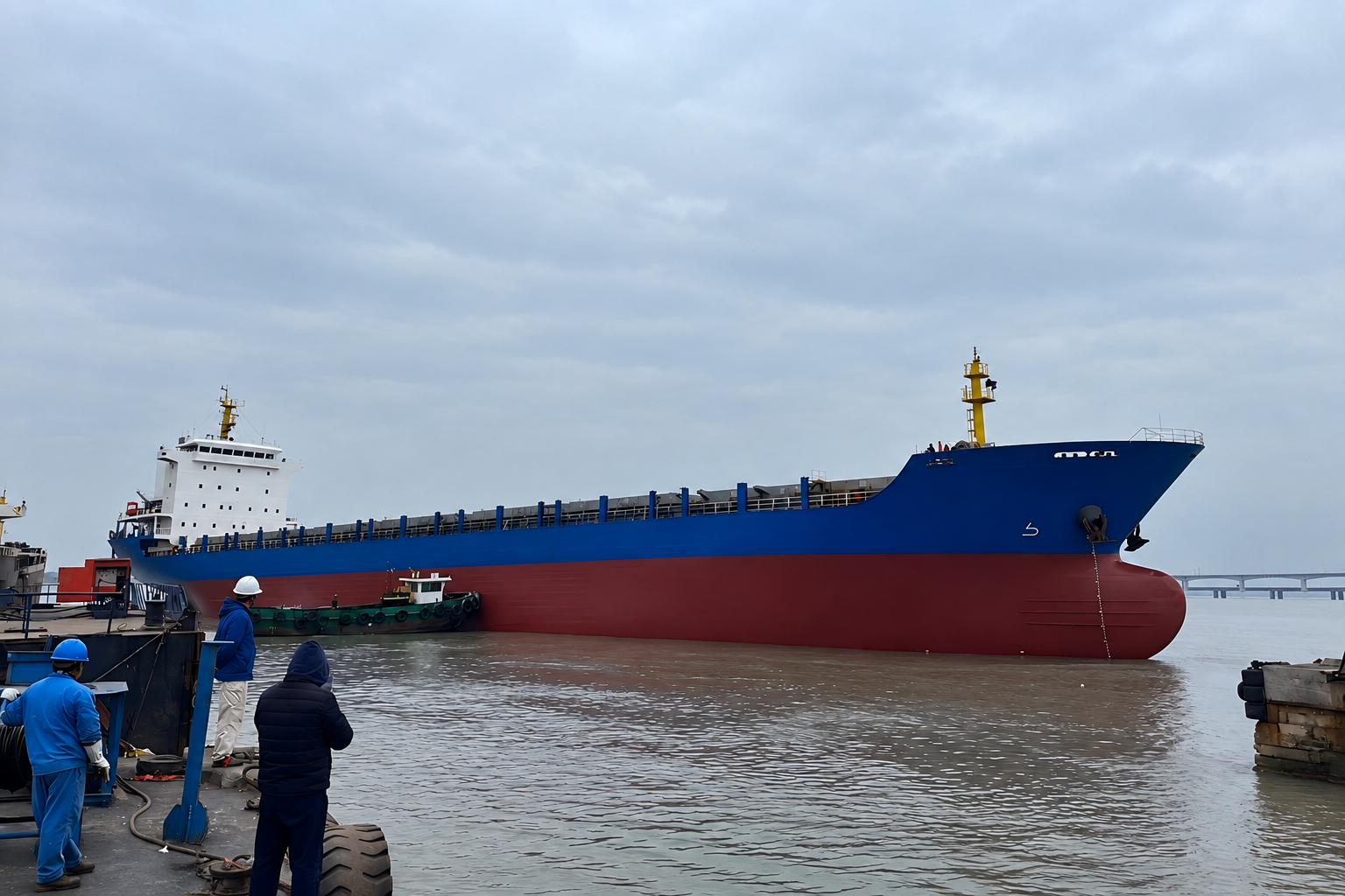 15,555 DWT 872 TEU Multipurpose Vessel - 1