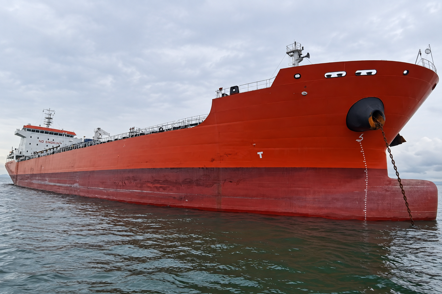 26,000 DWT Oil/Chemical Tanker - 1